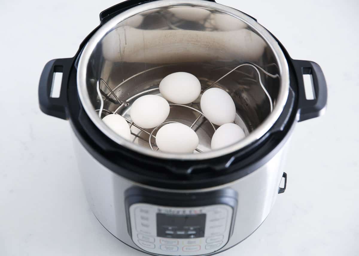 Showing how to boil eggs in instant pot.