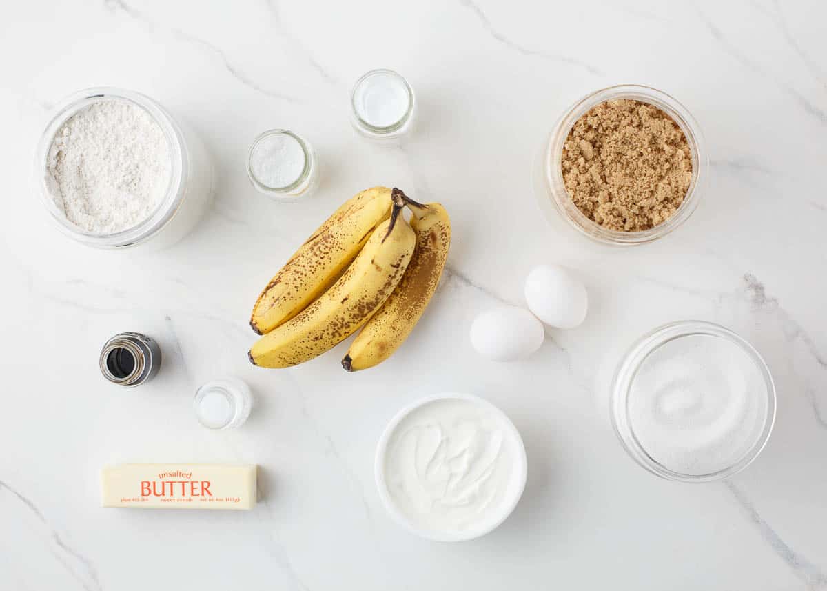 Mini banana muffins ingredients.