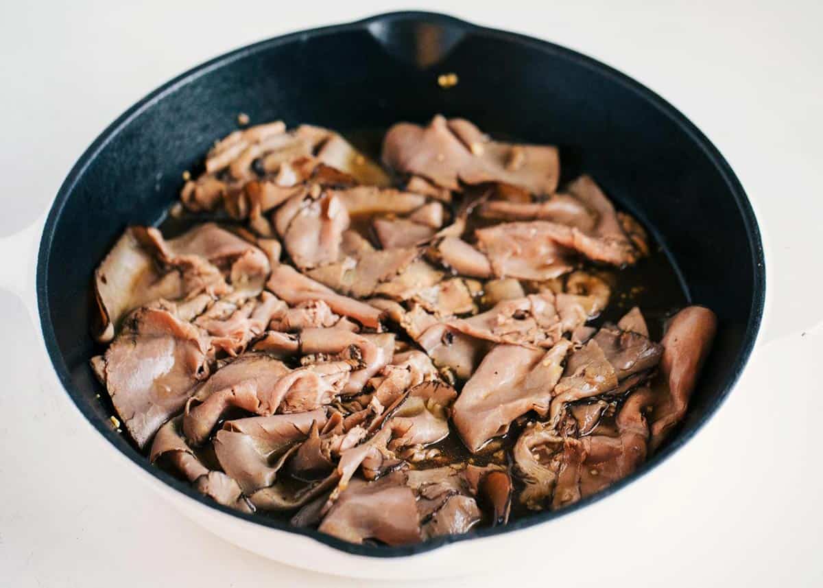 Roast beef in a frying pan. 