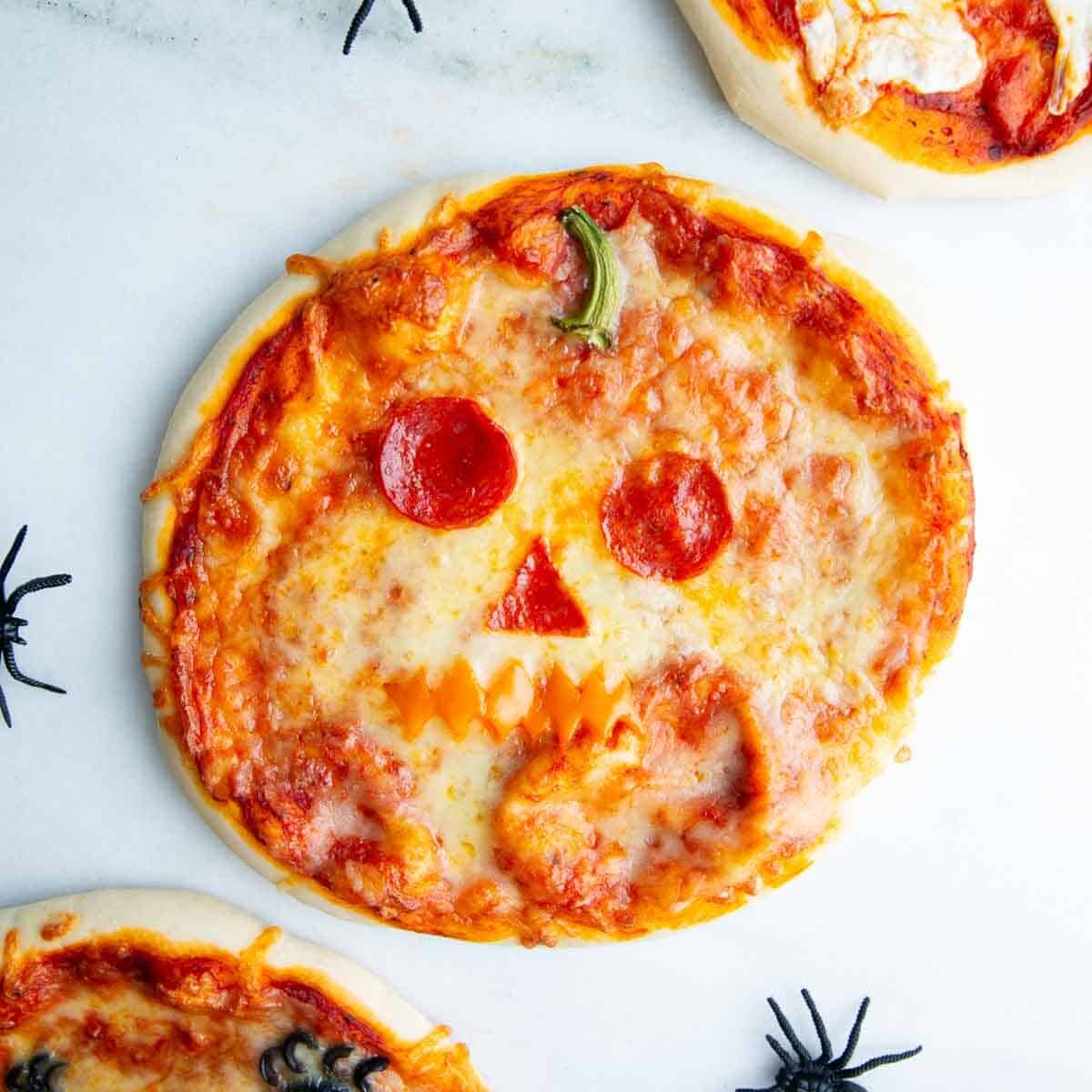 Halloween Pizzas Recipe I Heart Naptime