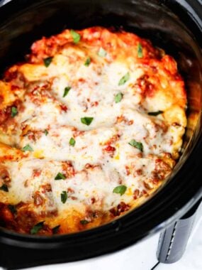 Crockpot lasagna cooking.