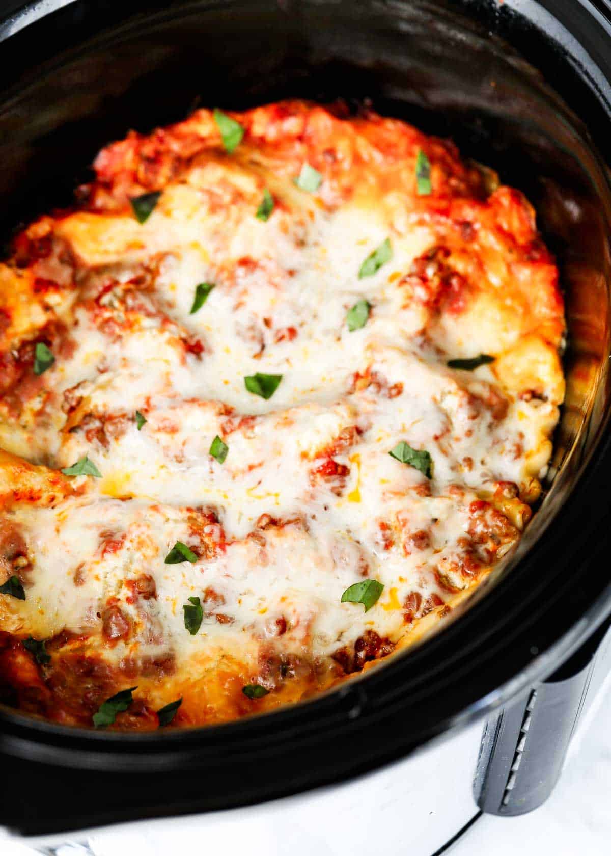 Crockpot lasagna cooking.