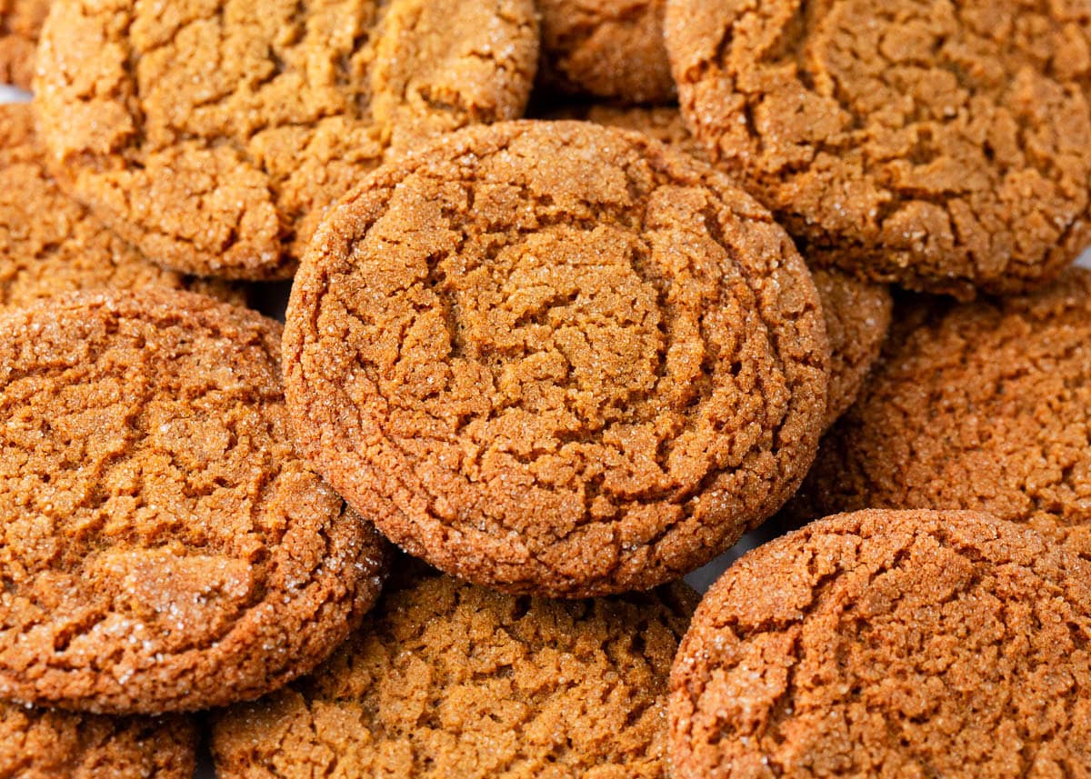 Crispy Gingersnap Cookies