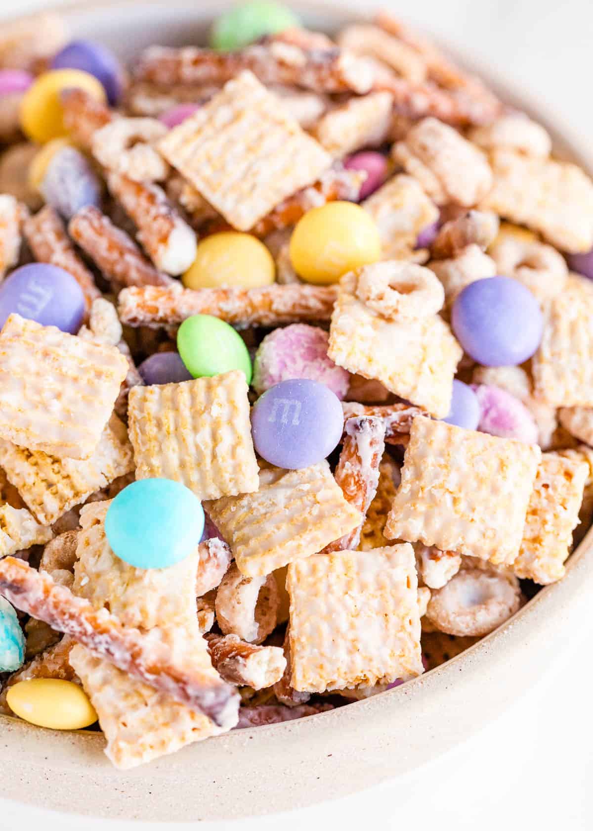 Bunny bait in a white bowl.