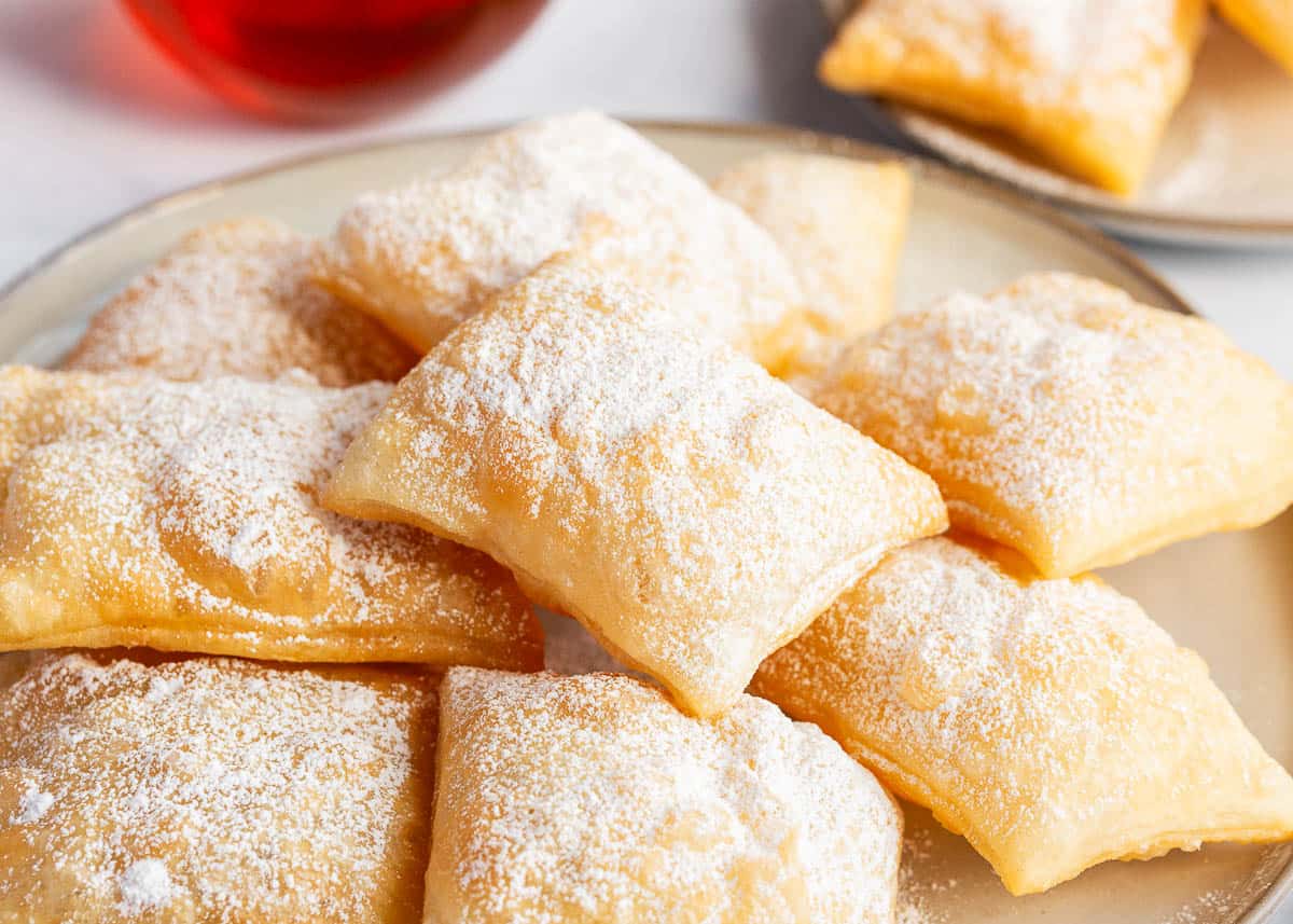 Sopapillas on a plate.