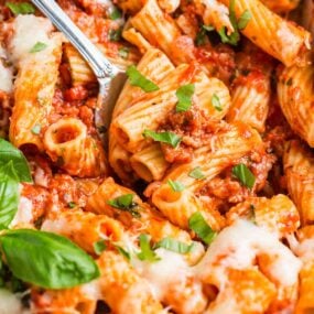 Baked rigatoni with basil.