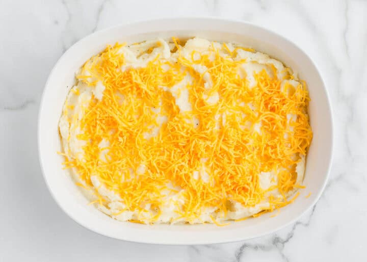 Make-Ahead Mashed Potato Casserole - I Heart Naptime