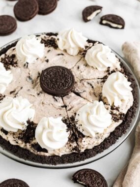 Sliced oreo pie.