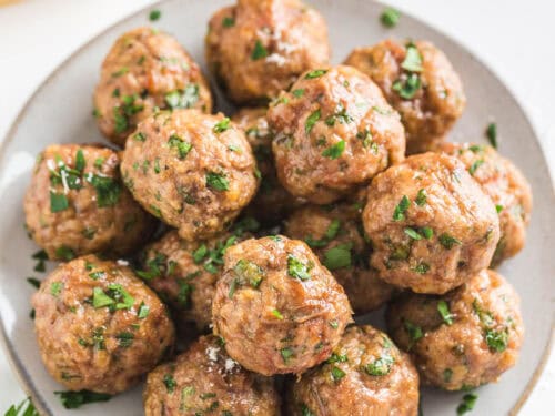 Easy Turkey Meatballs - I Heart Naptime