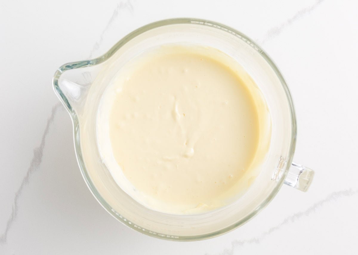 Lemon cream cheese filling.