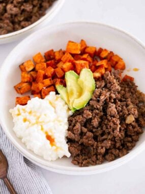 Hot honey ground beef bowl.