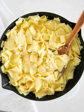 Butter noodles in a pan.