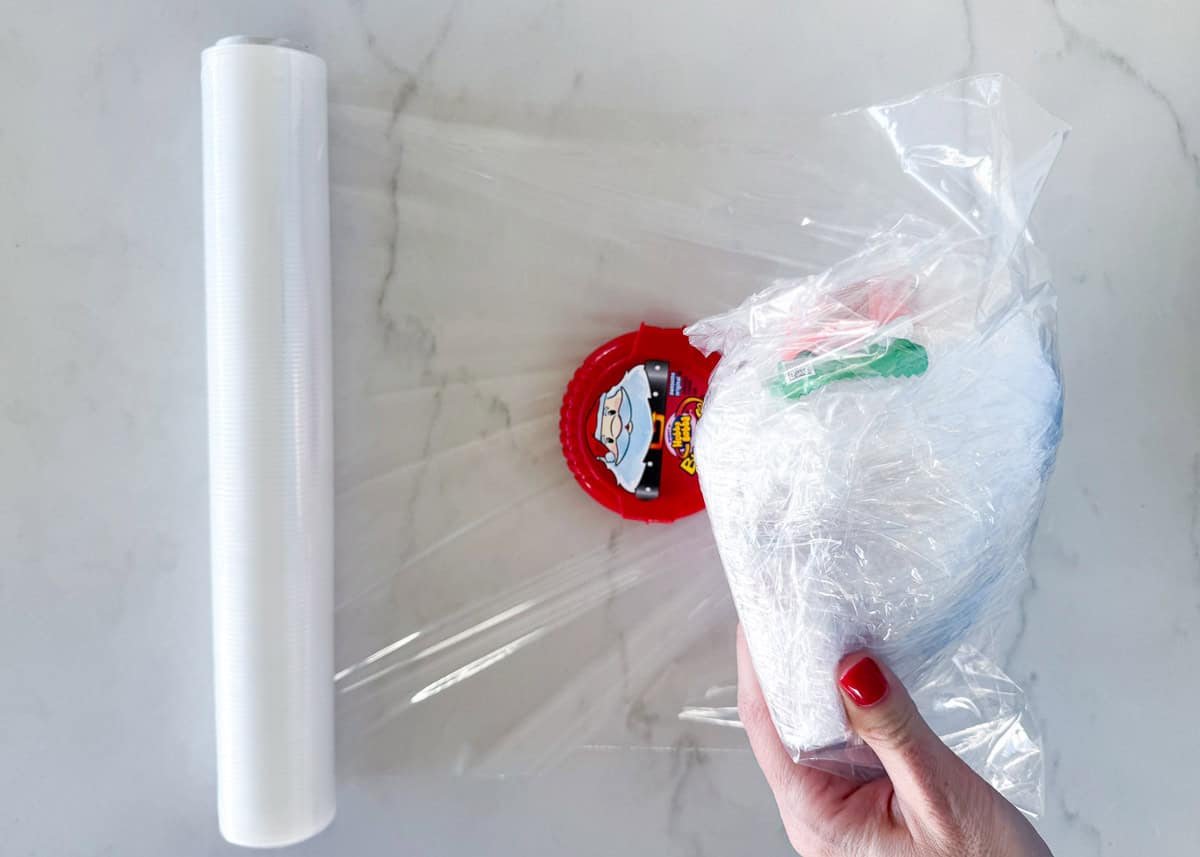 How to make saran ball game.