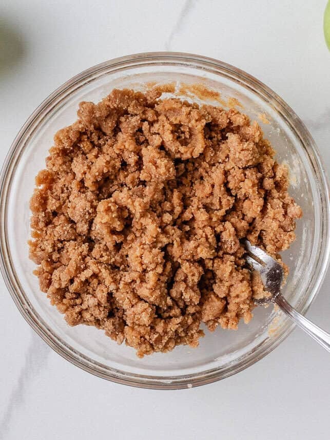 Crumb topping for apple slab pie.